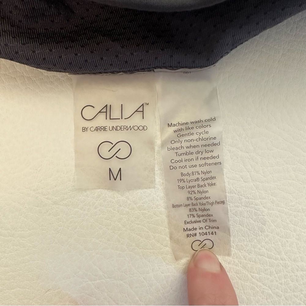 Calia Energize Capri Leggings Size M Gray Pink Mesh Gym Workout Running Athletic - Picture 8 of 9